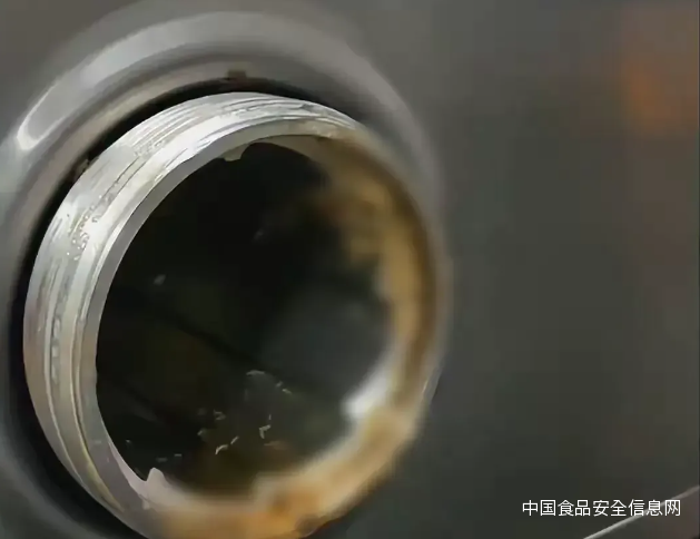 校园食品安全容不下任何一条蛆虫
