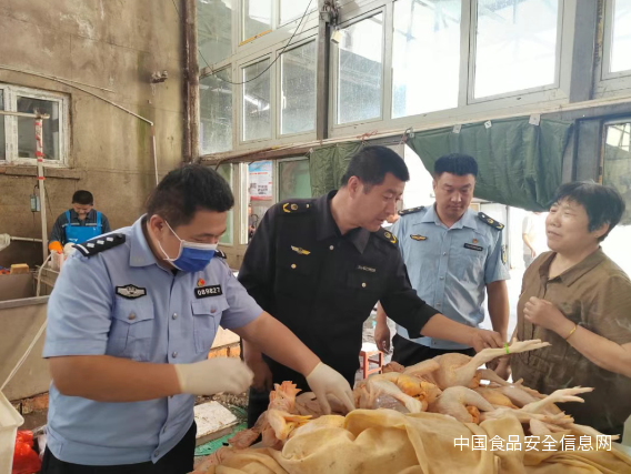 地县两级公安机关食药环侦部门开展古尔邦节前食品安全联合检查行动